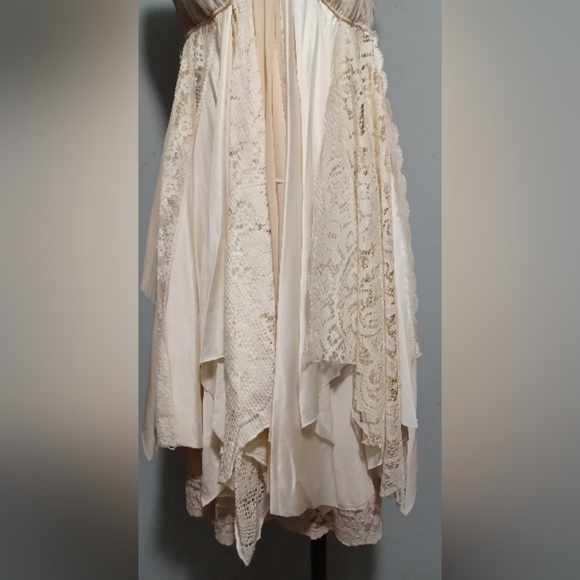 🍒 Boho Vintage Layered Lace Upcycled Slip Wedding Dress - Picture 9 of 14